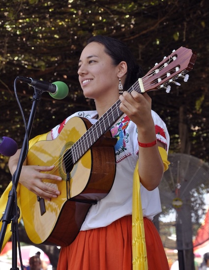 Women playing guitar