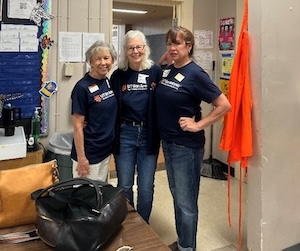 ITC docents Paulette Brient, Virginia Lukefahr and Deborah Lund assisted with classroom lessons for the "Explore the Lone Star: Field to Fabric" Texkit.