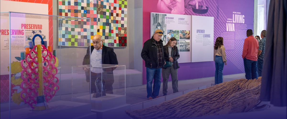 People viewing Common Threads Exhibit