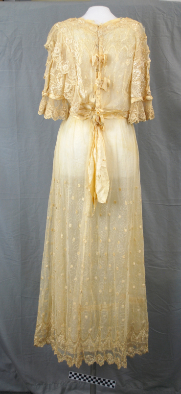 Object: Wedding Dress | UTSA Institute Of Texan Cultures