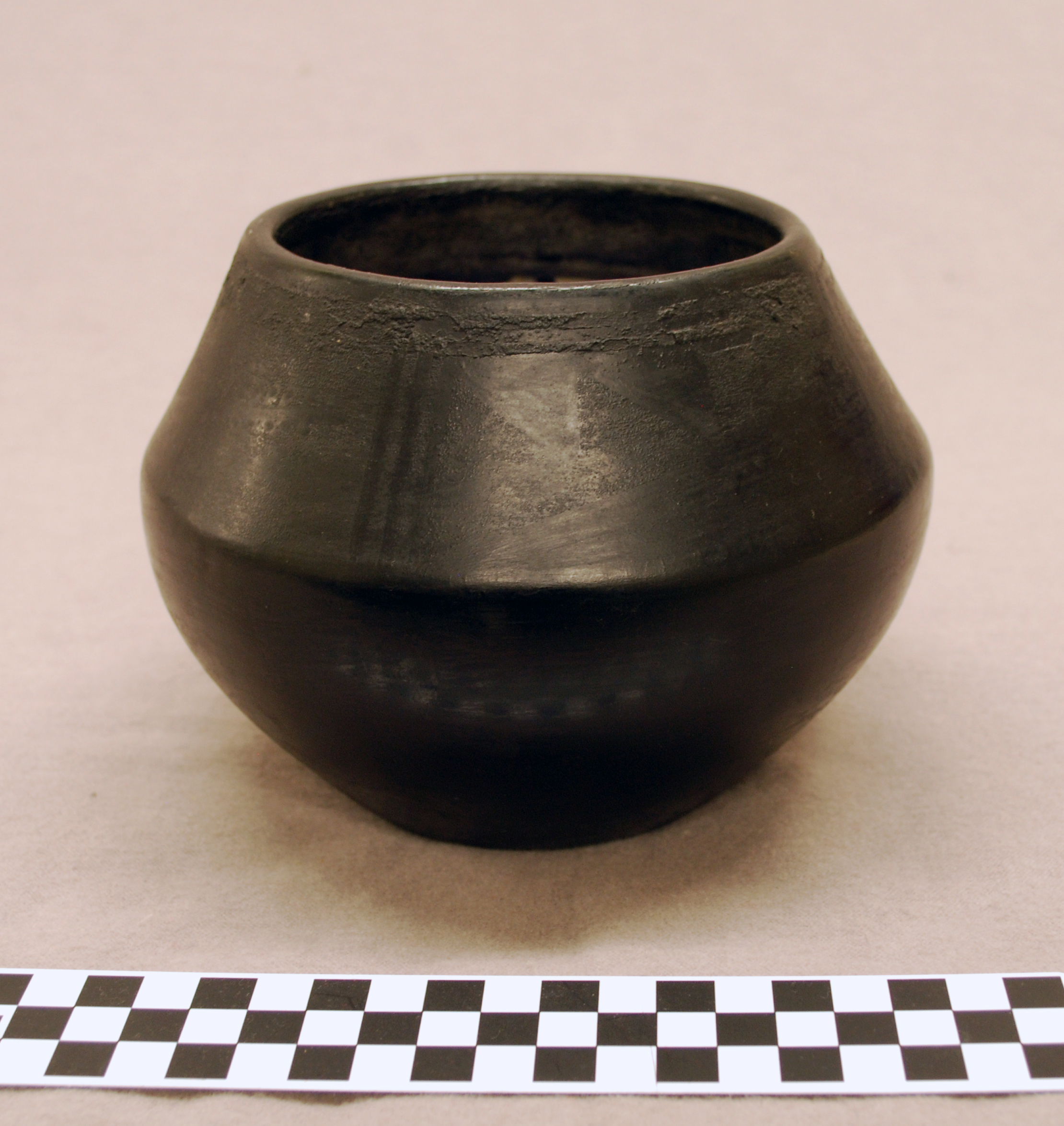 Object: Jar | UTSA Institute Of Texan Cultures