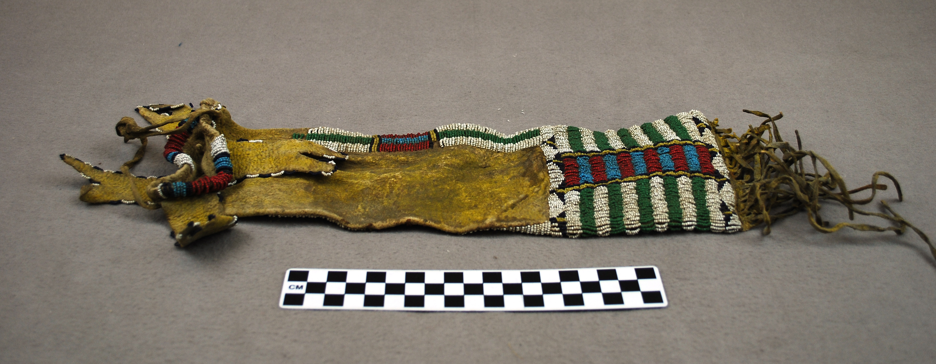 Object: Pouch (Plains Indian Pouch) | UTSA Institute Of Texan Cultures