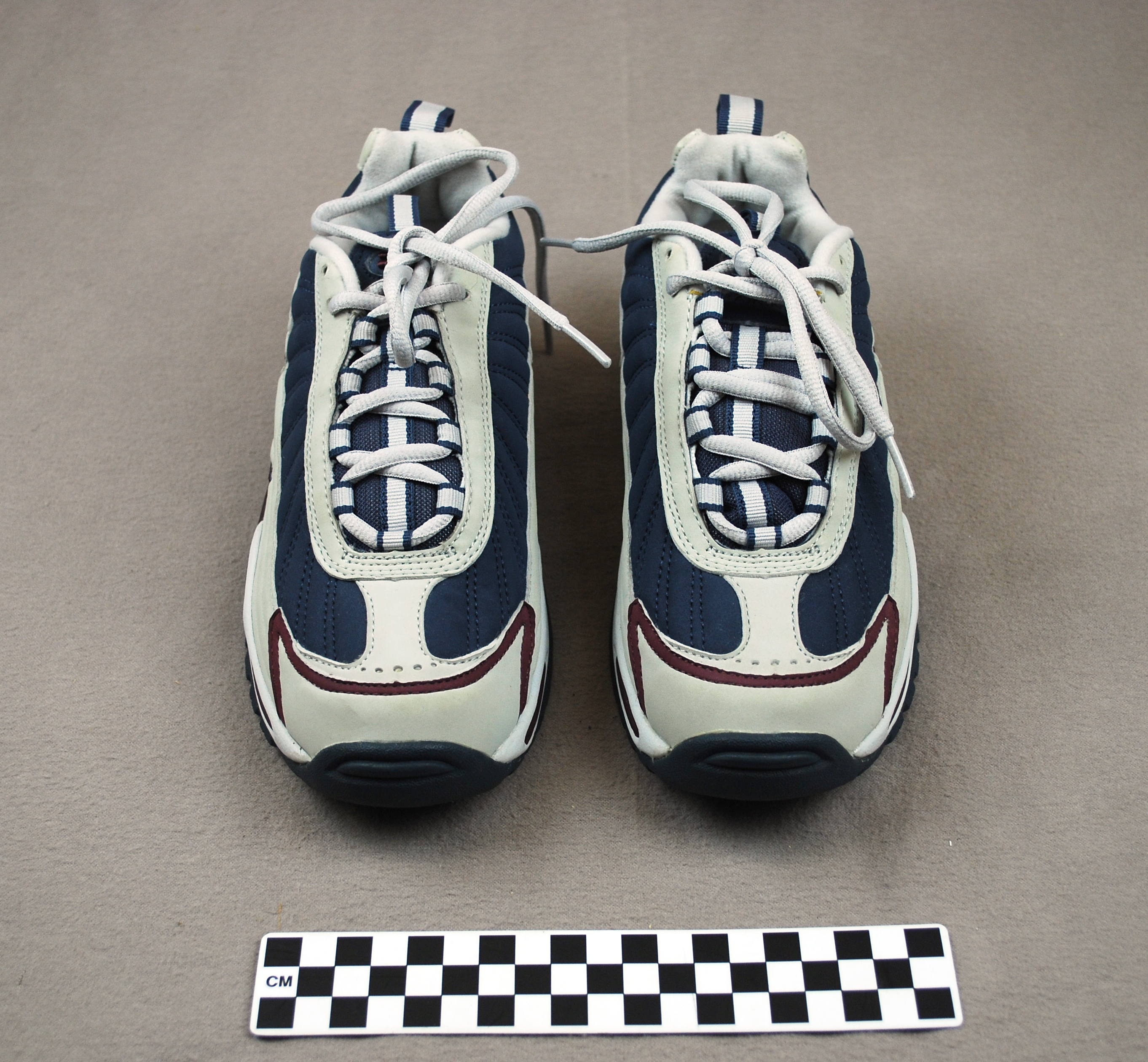 Object: Shoes (First Lady Laura Bush’s Nike cross training shoes) | UTSA Institute Of Texan Cultures