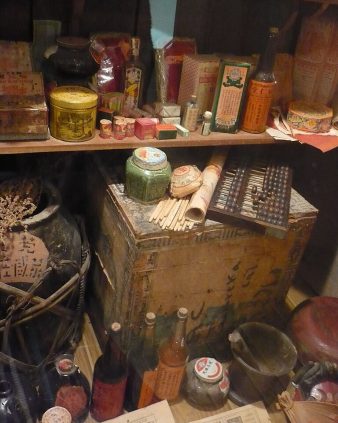 A display of Chinese apothecary materials from the late 19th century. Photo by Ellin Beltz, via WikiMedia Commons.